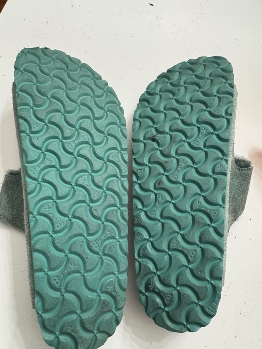 Birkenstock Women's Fuzzy Double-Strap Slides in Sage size 39 - Picture 4 of 4
